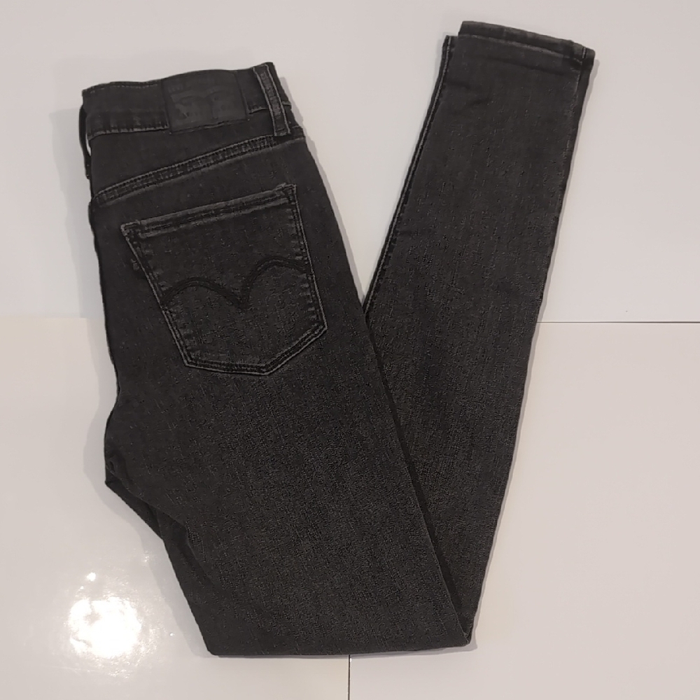 Levi's 720 High Rise Super Skinny Size 26